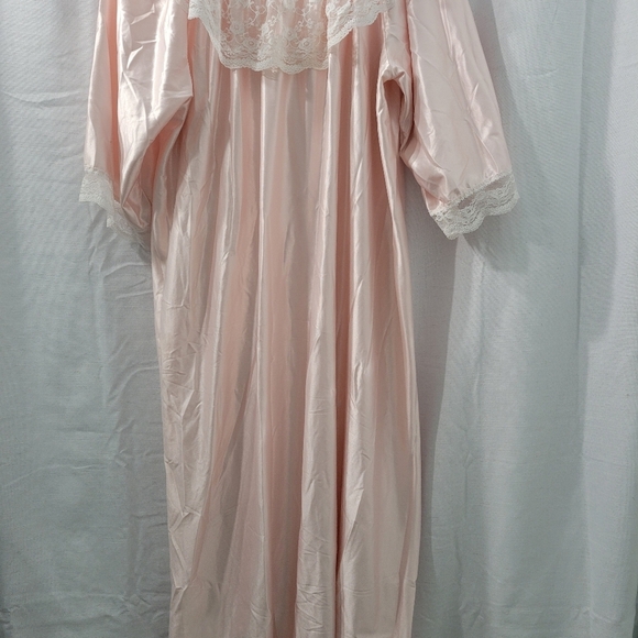 Vintage vandemere Women's  Pink Lace Nightgown One Size - Picture 9 of 16